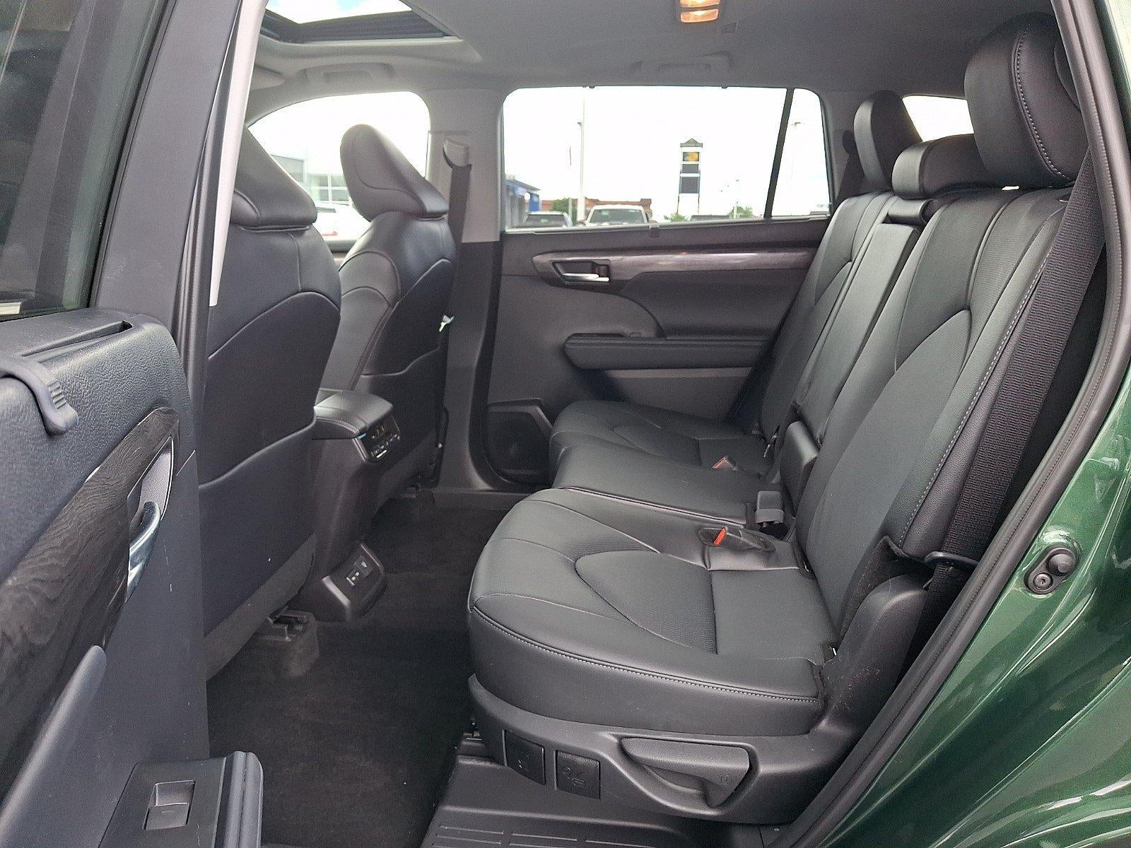 2025 Toyota Highlander Limited AWD (Natl)