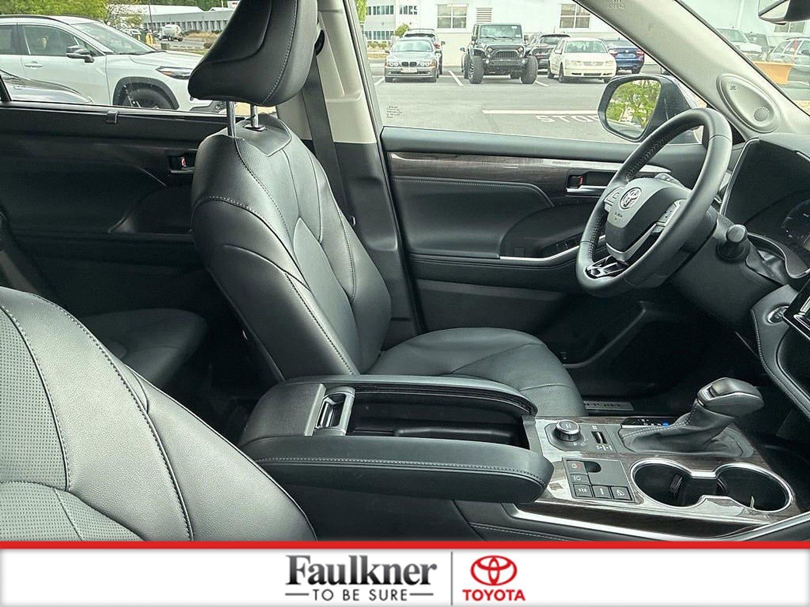 2025 Toyota Highlander LE AWD (Natl)