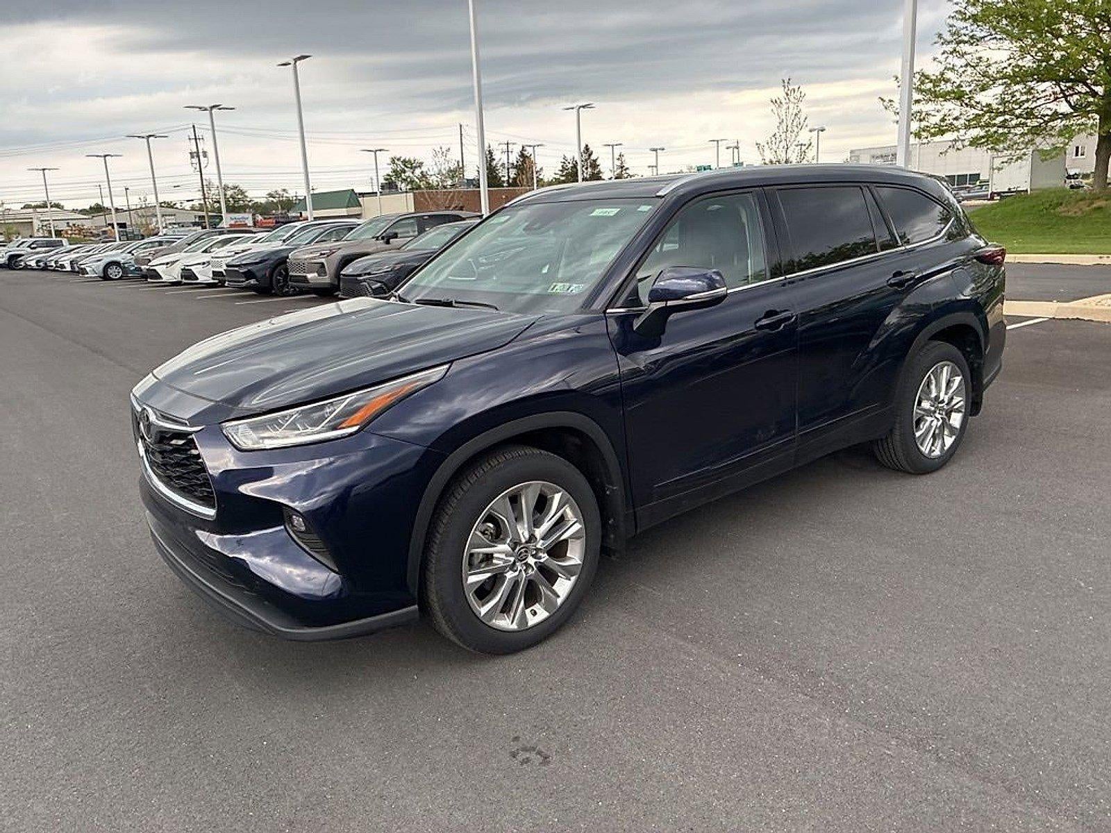 2025 Toyota Highlander LE AWD (Natl)