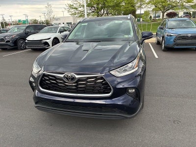 2025 Toyota Highlander LE AWD (Natl)