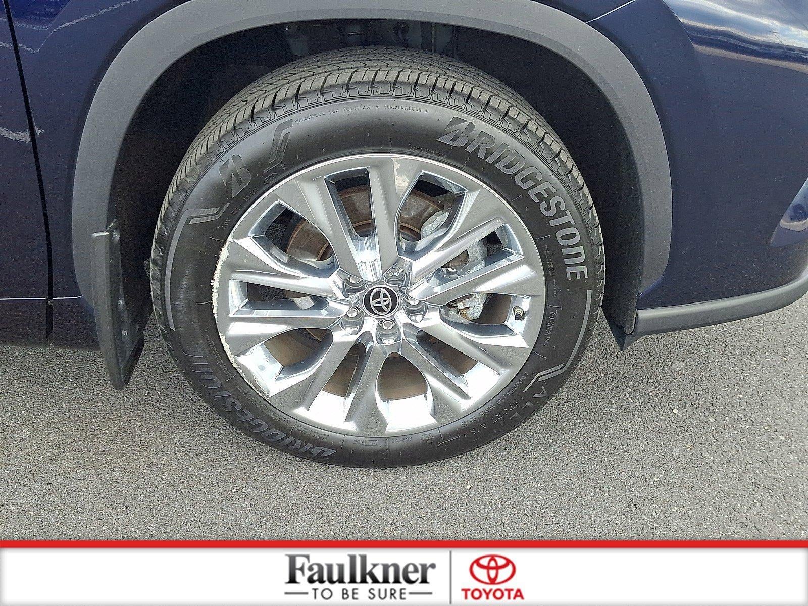 2025 Toyota Highlander LE AWD (Natl)