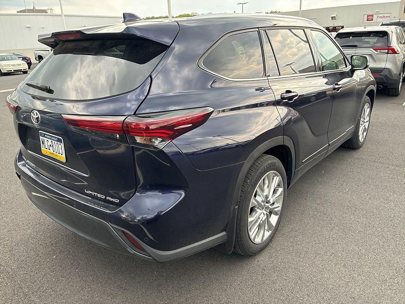 2025 Toyota Highlander LE AWD (Natl)