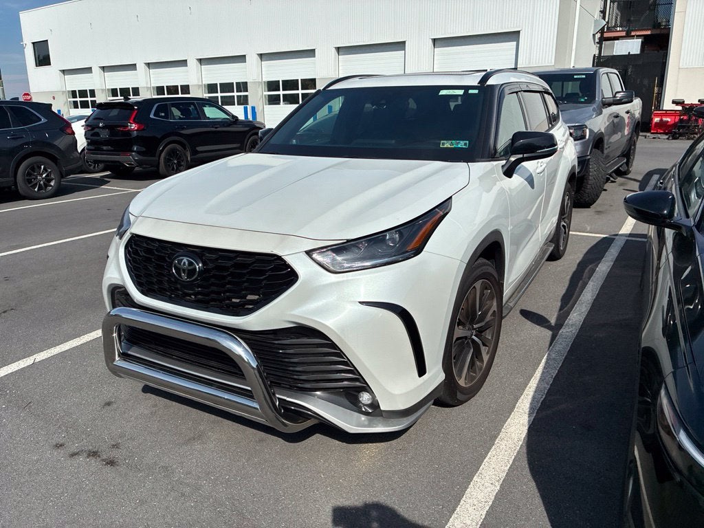 2022 Toyota Highlander XSE CERTIFIED