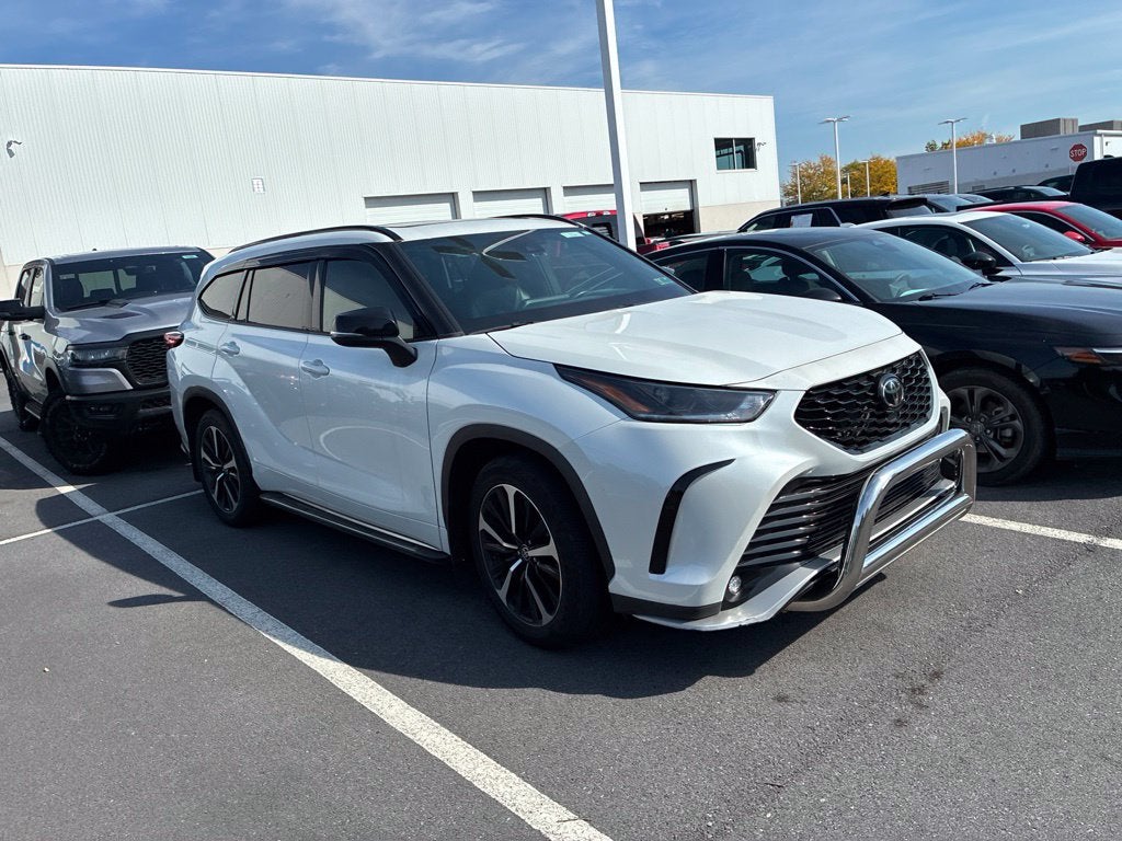 2022 Toyota Highlander XSE CERTIFIED