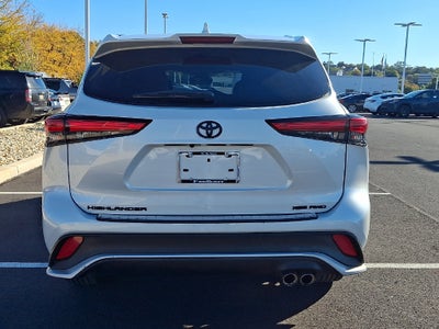 2022 Toyota Highlander XSE CERTIFIED