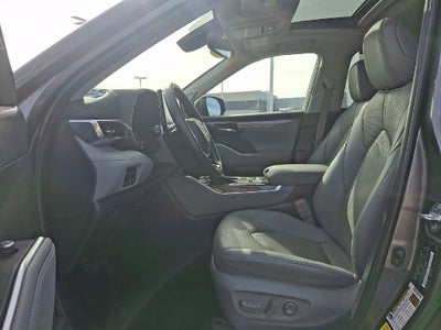 2022 Toyota Highlander Hybrid Limited CERTIFIED