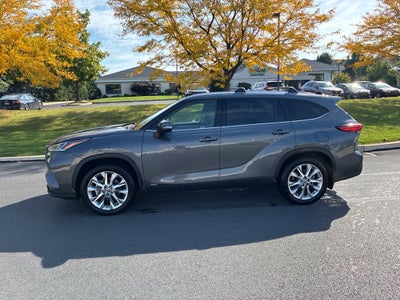 2022 Toyota Highlander Hybrid Limited CERTIFIED