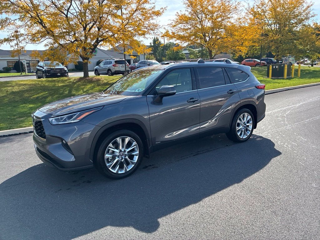 2022 Toyota Highlander Hybrid Limited CERTIFIED