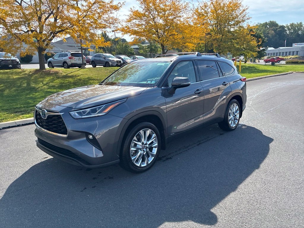 2022 Toyota Highlander Hybrid Limited CERTIFIED