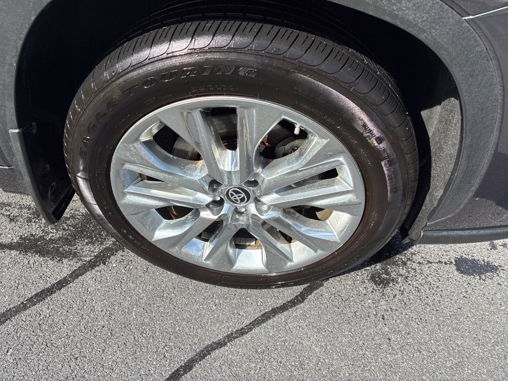 2022 Toyota Highlander Hybrid Limited CERTIFIED