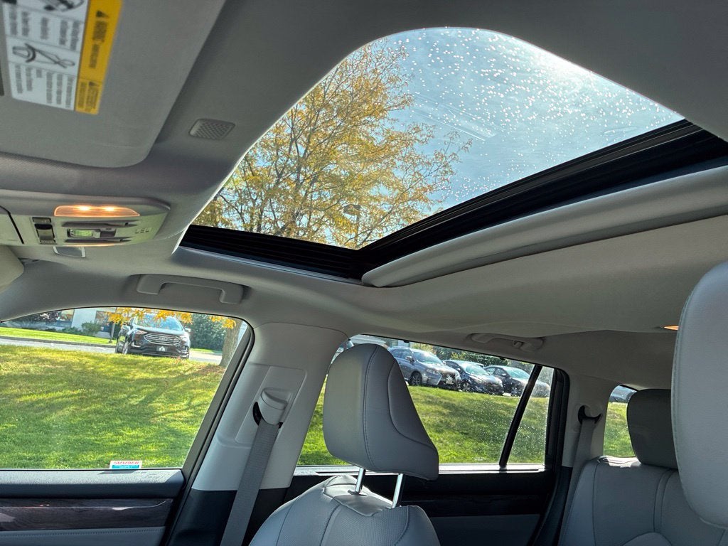 2022 Toyota Highlander Hybrid Limited CERTIFIED