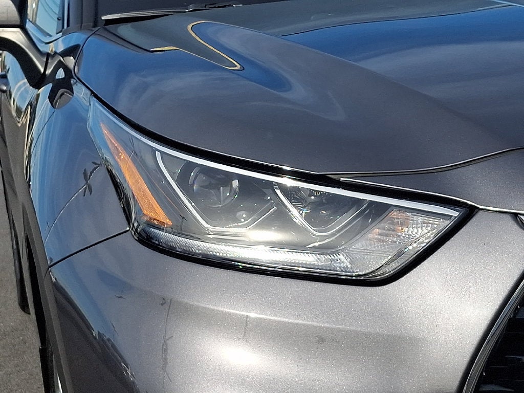 2022 Toyota Highlander Hybrid Limited CERTIFIED