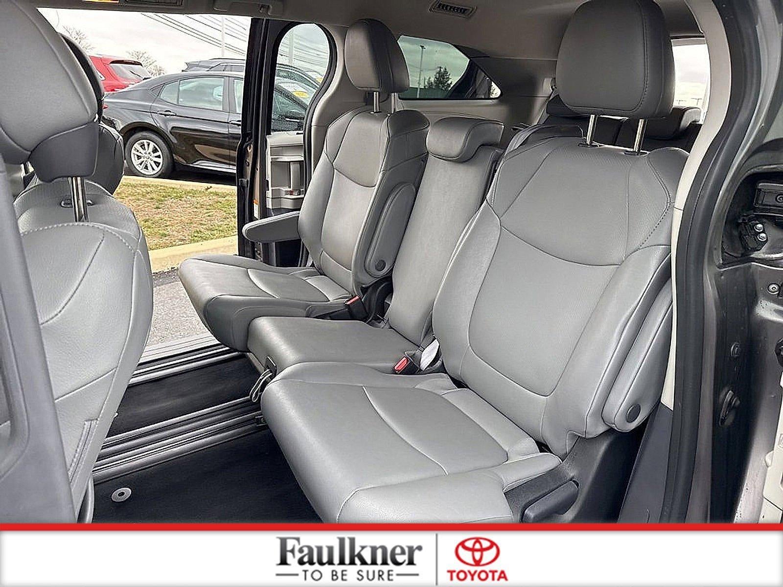 2023 Toyota Sienna XLE FWD 8-Passenger (Natl)