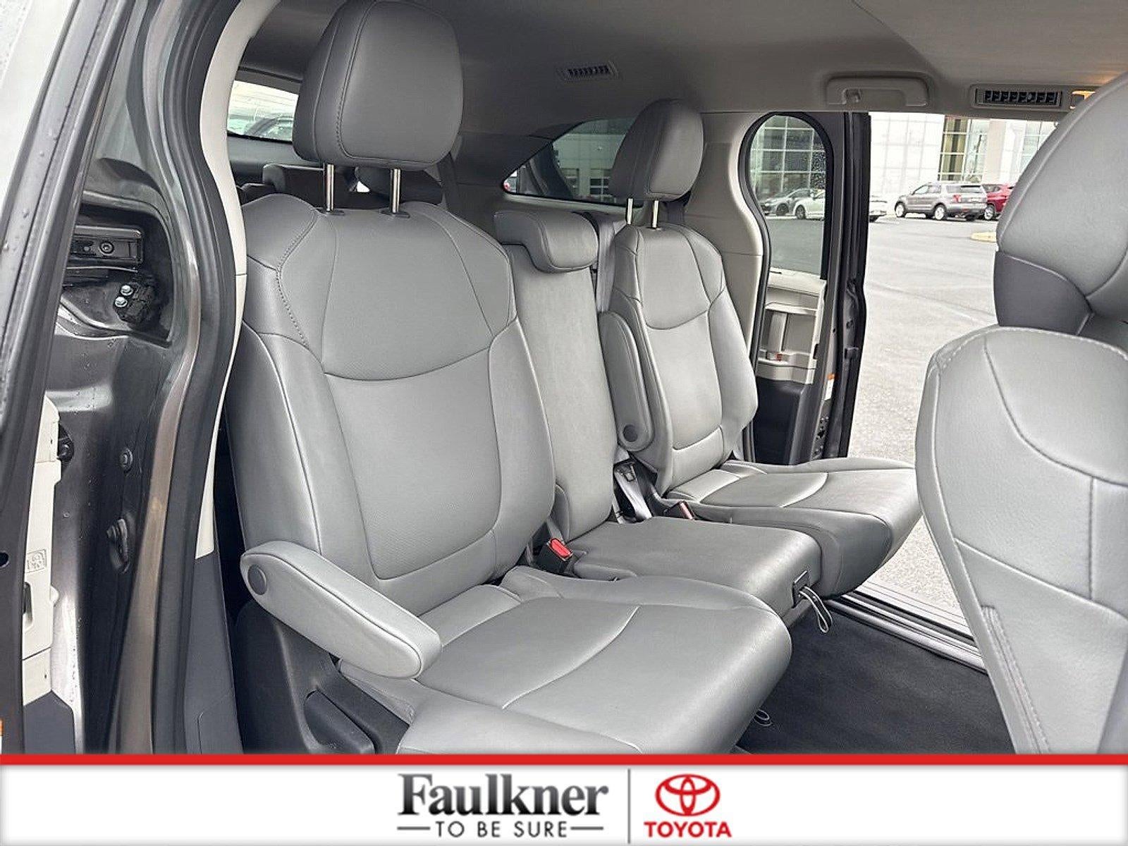 2023 Toyota Sienna XLE FWD 8-Passenger (Natl)