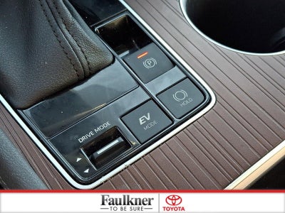 2023 Toyota Sienna XLE FWD 8-Passenger (Natl)