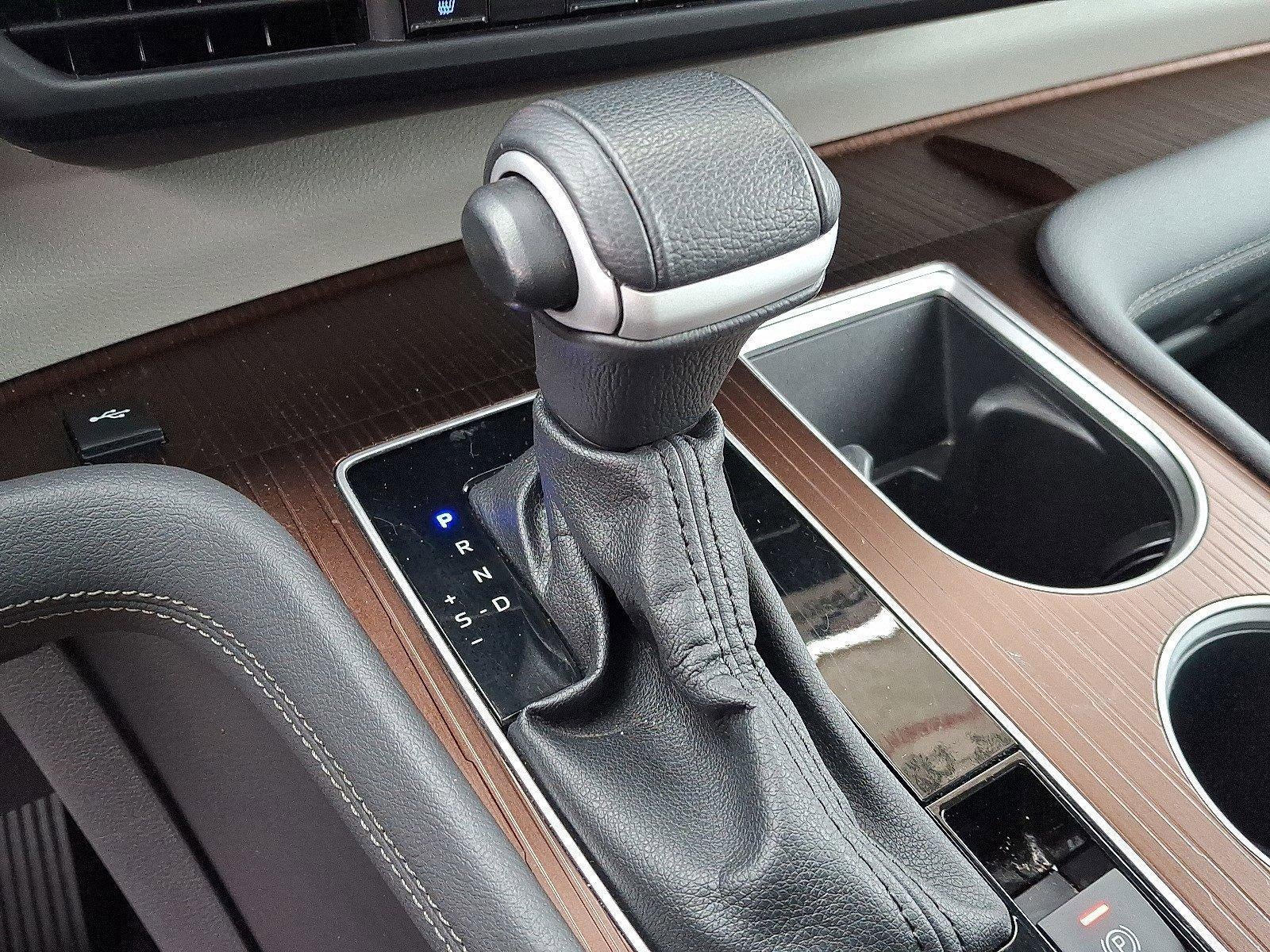 2024 Toyota Sienna XLE FWD 8-Passenger (Natl)