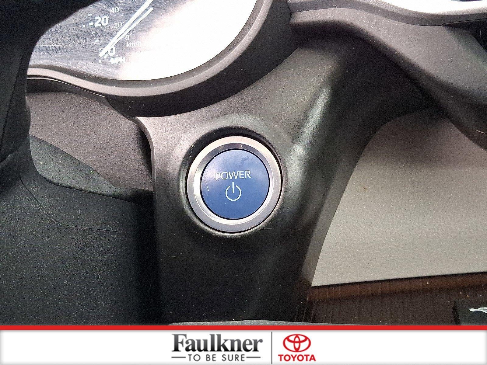 2024 Toyota Sienna XLE FWD 8-Passenger (Natl)