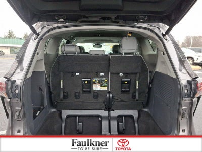2024 Toyota Sienna XLE FWD 8-Passenger (Natl)