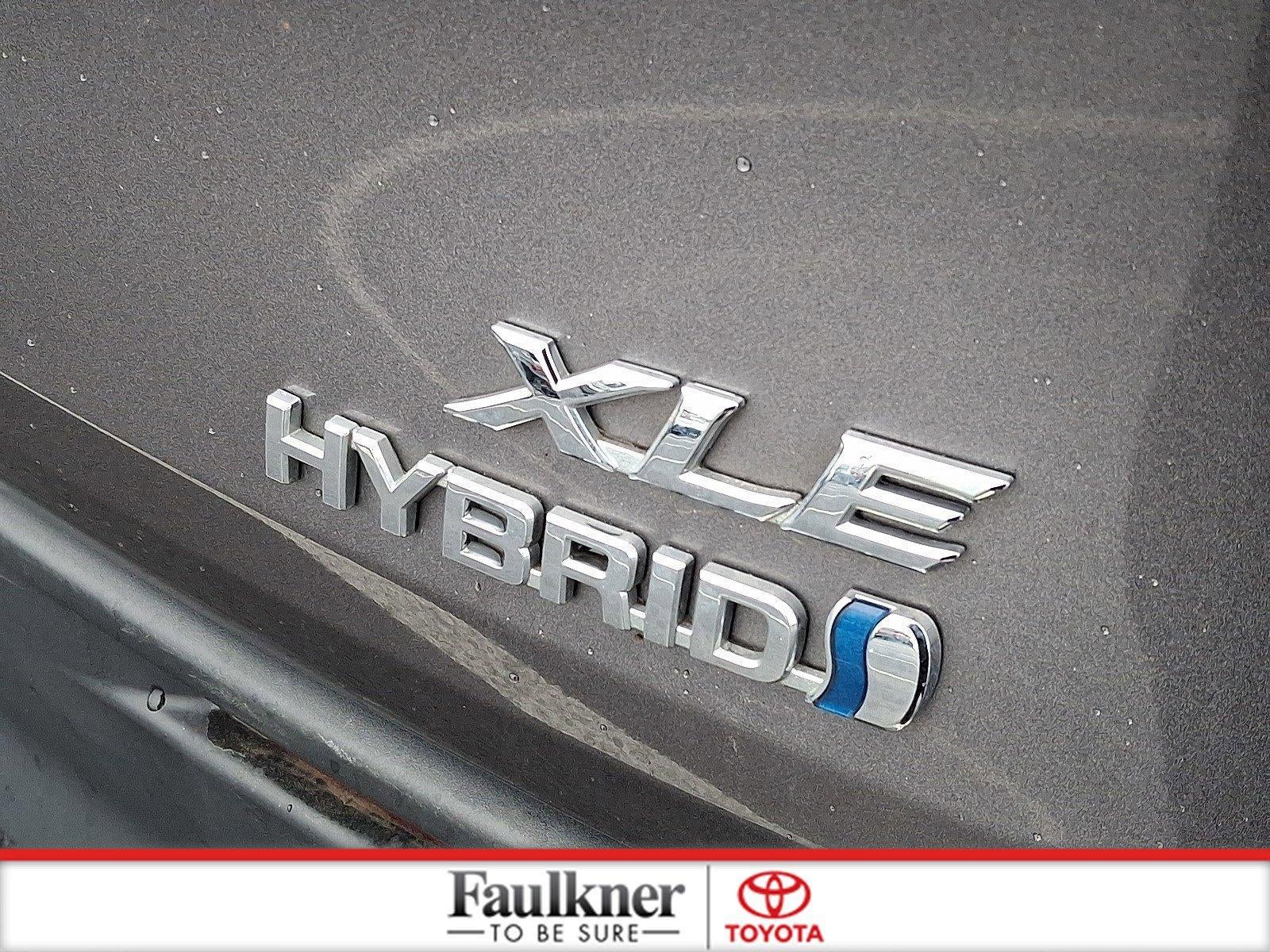 2024 Toyota Sienna XLE FWD 8-Passenger (Natl)