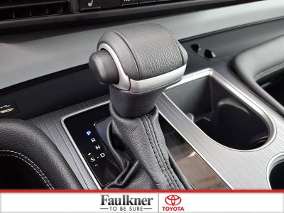 2025 Toyota Sienna XLE FWD 7-Passenger (Natl)