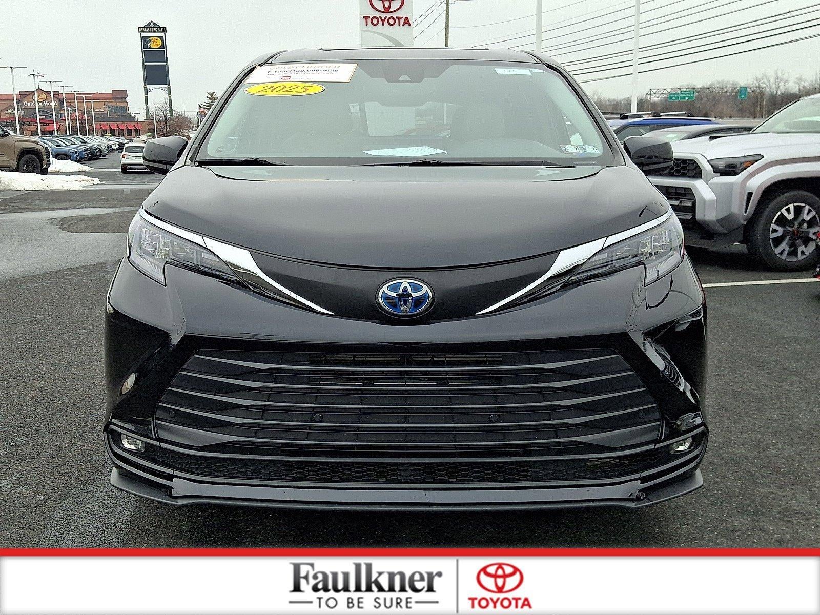 2025 Toyota Sienna XLE FWD 7-Passenger (Natl)