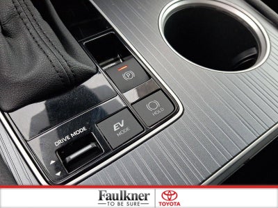 2025 Toyota Sienna XLE FWD 7-Passenger (Natl)