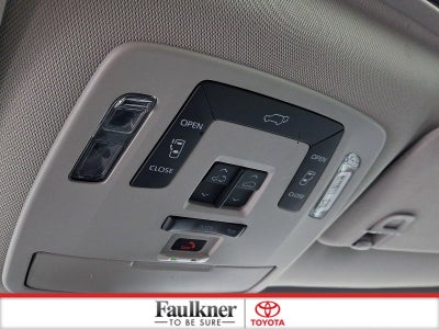 2025 Toyota Sienna XLE FWD 7-Passenger (Natl)