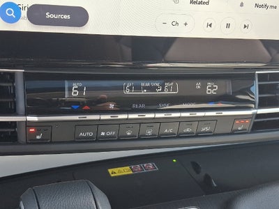 2025 Toyota Sienna XLE 8 Passenger