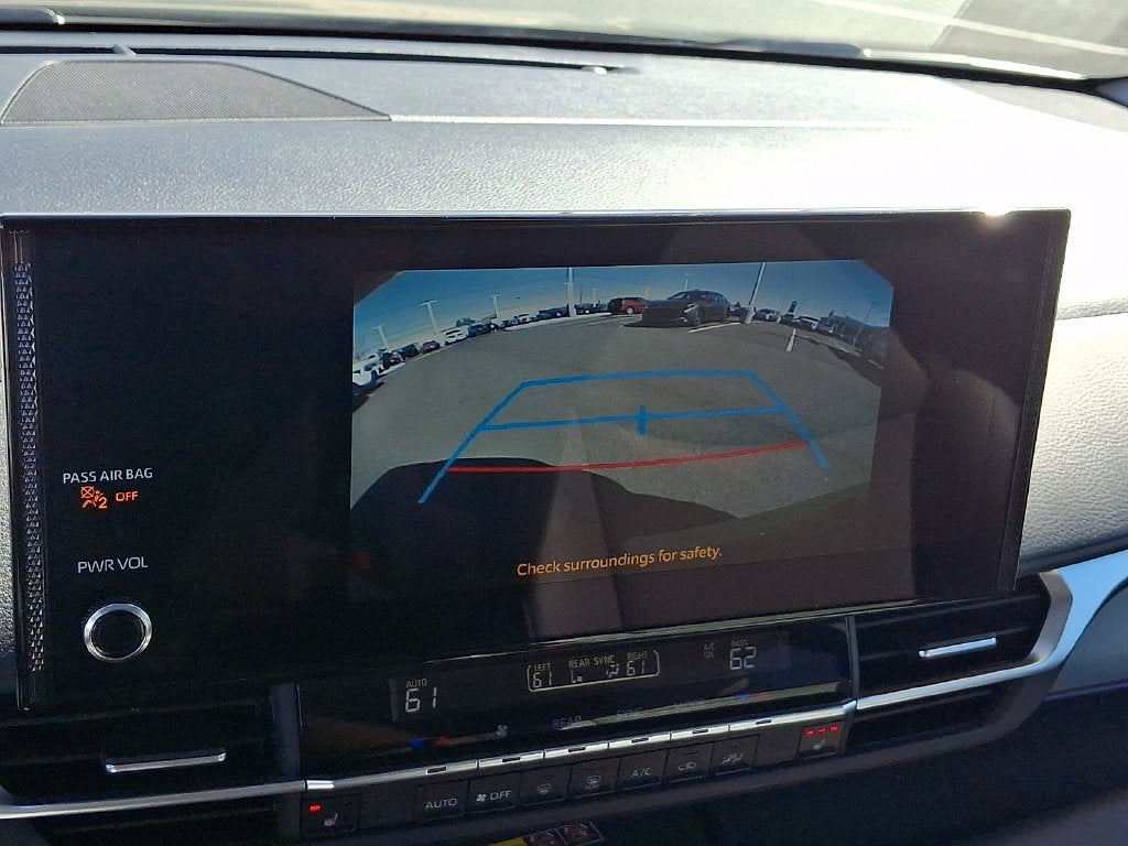2025 Toyota Sienna XLE 8 Passenger