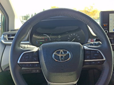 2025 Toyota Sienna XLE 8 Passenger