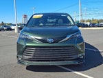 2025 Toyota Sienna XLE 8 Passenger