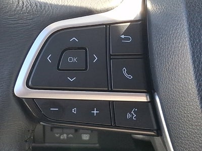 2025 Toyota Sienna XLE 8 Passenger