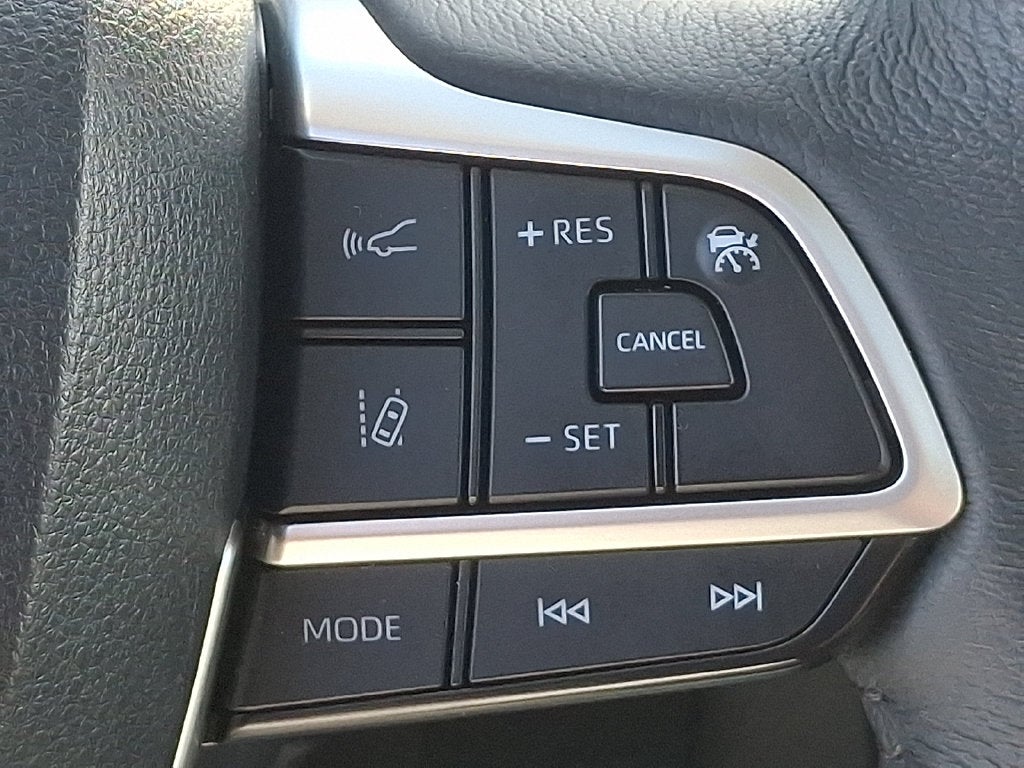 2025 Toyota Sienna XLE 8 Passenger
