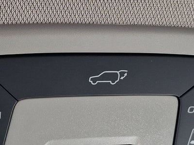 2025 Toyota Sienna XLE 8 Passenger