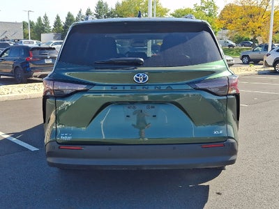 2025 Toyota Sienna XLE 8 Passenger