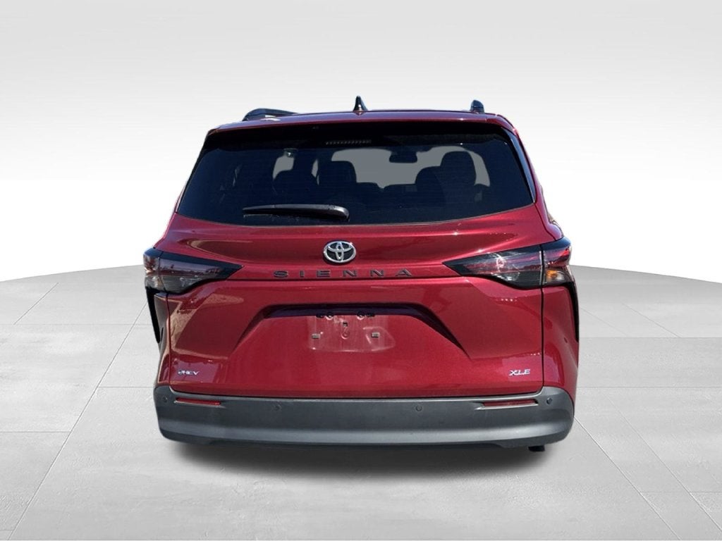 2026 Toyota Sienna XLE 8 Passenger
