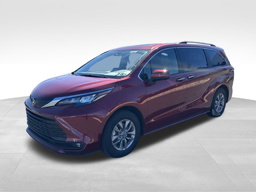 2026 Toyota Sienna XLE 8 Passenger