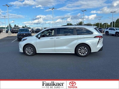 2022 Toyota Sienna XLE AWD 7-Passenger (Natl)