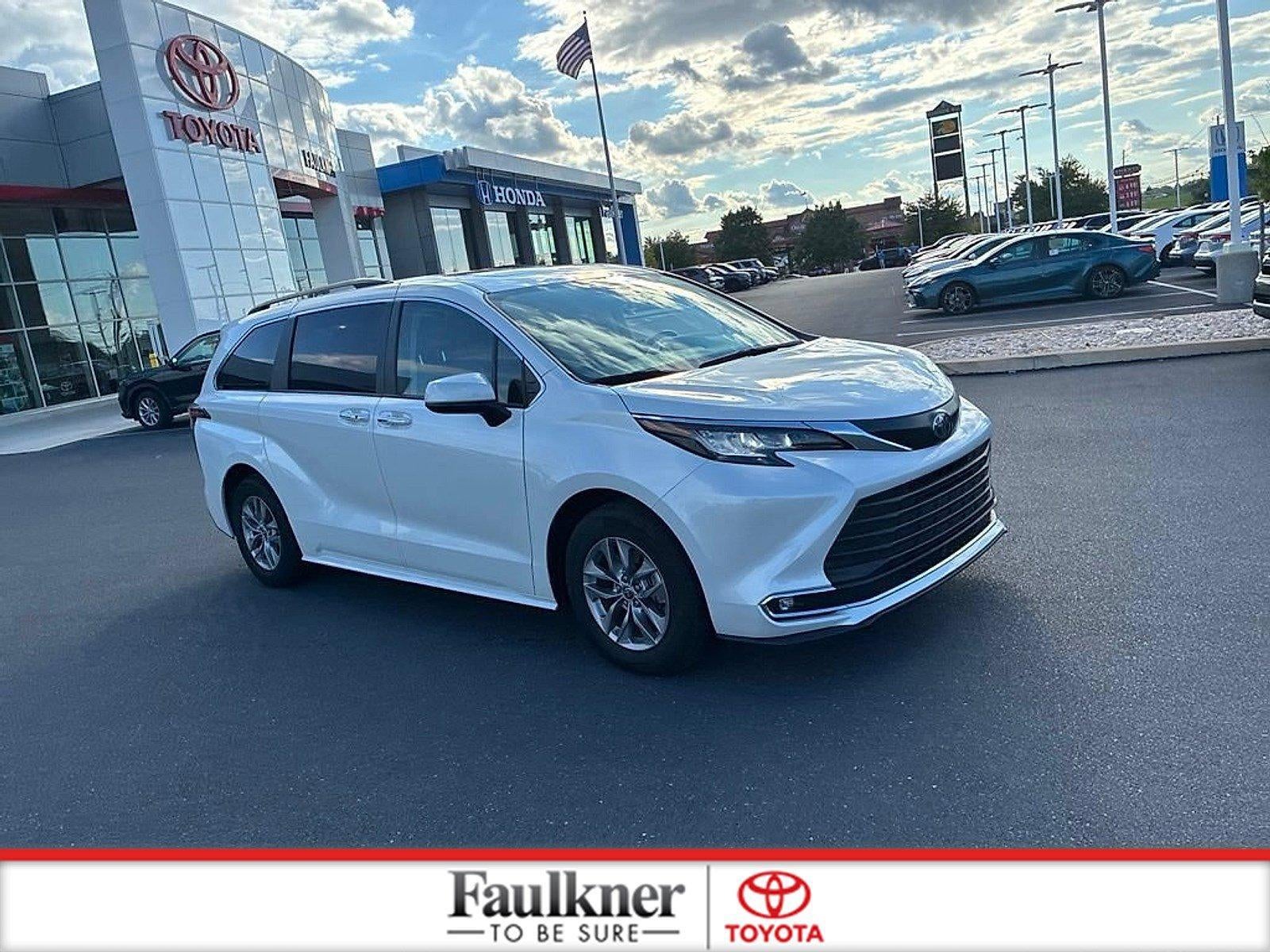 2022 Toyota Sienna XLE AWD 7-Passenger (Natl)