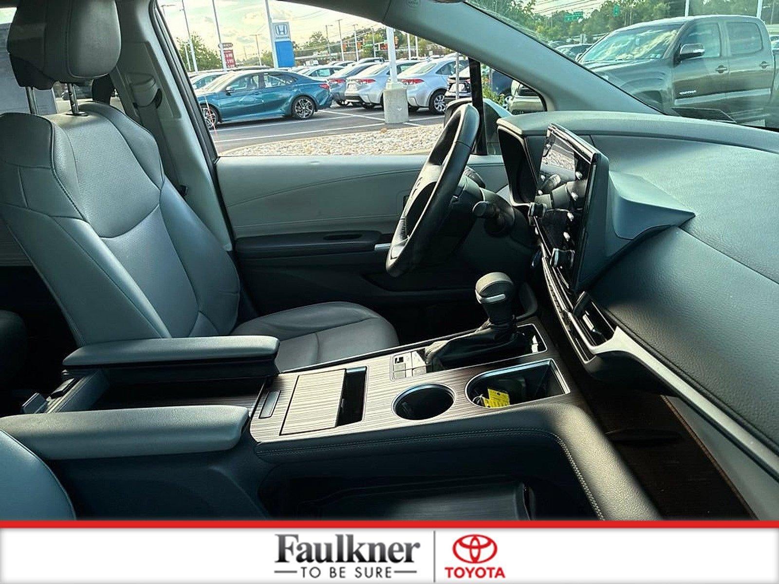 2022 Toyota Sienna XLE AWD 7-Passenger (Natl)