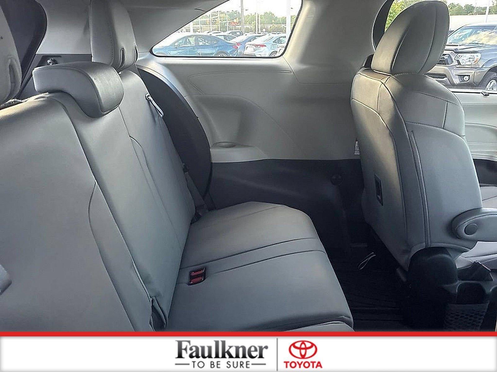 2022 Toyota Sienna XLE AWD 7-Passenger (Natl)