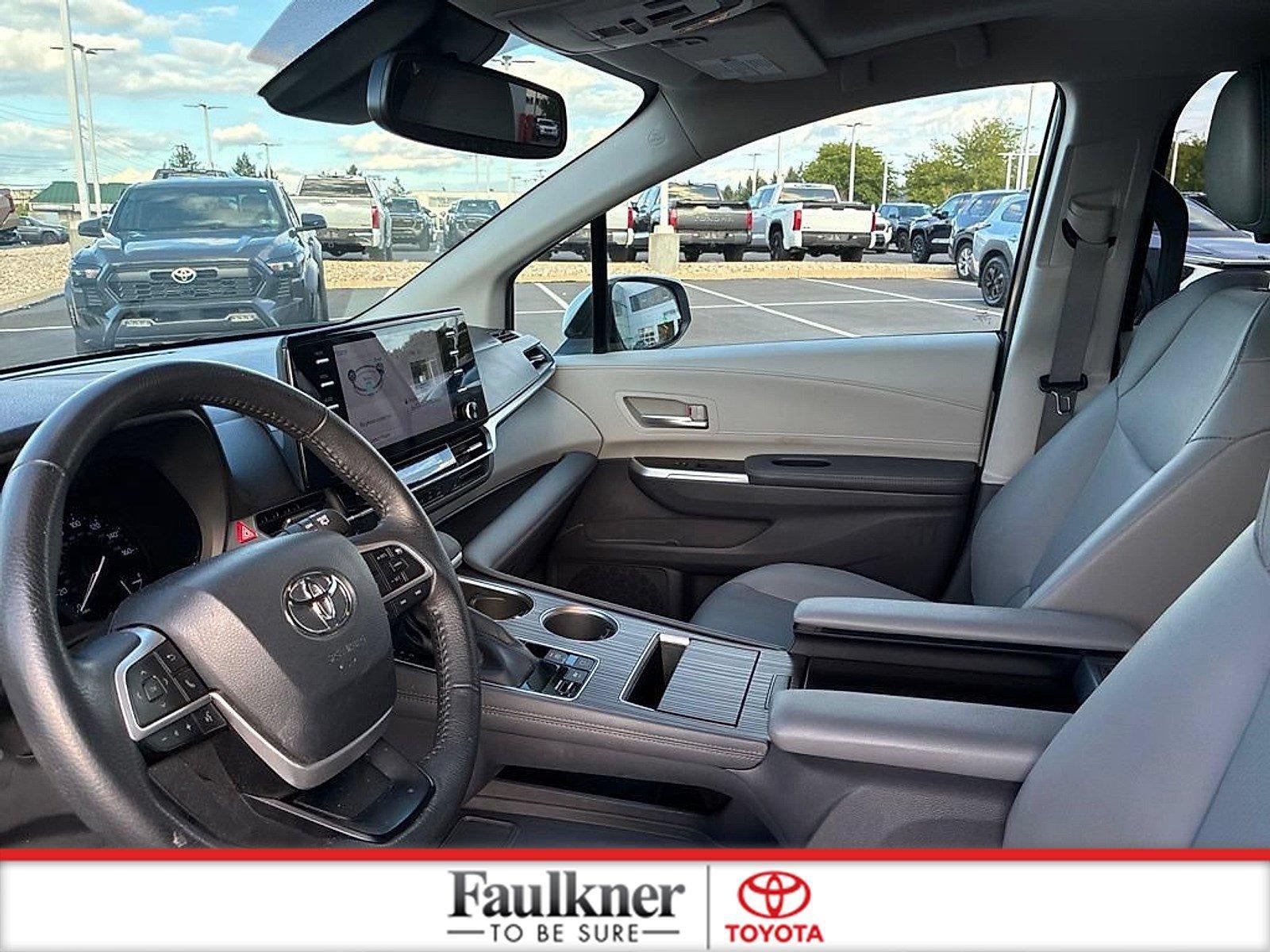 2022 Toyota Sienna XLE AWD 7-Passenger (Natl)