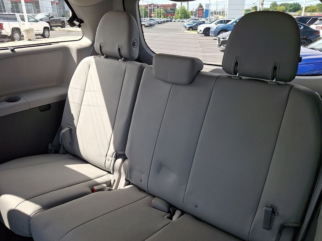 2020 Toyota Sienna XLE 7 Passenger