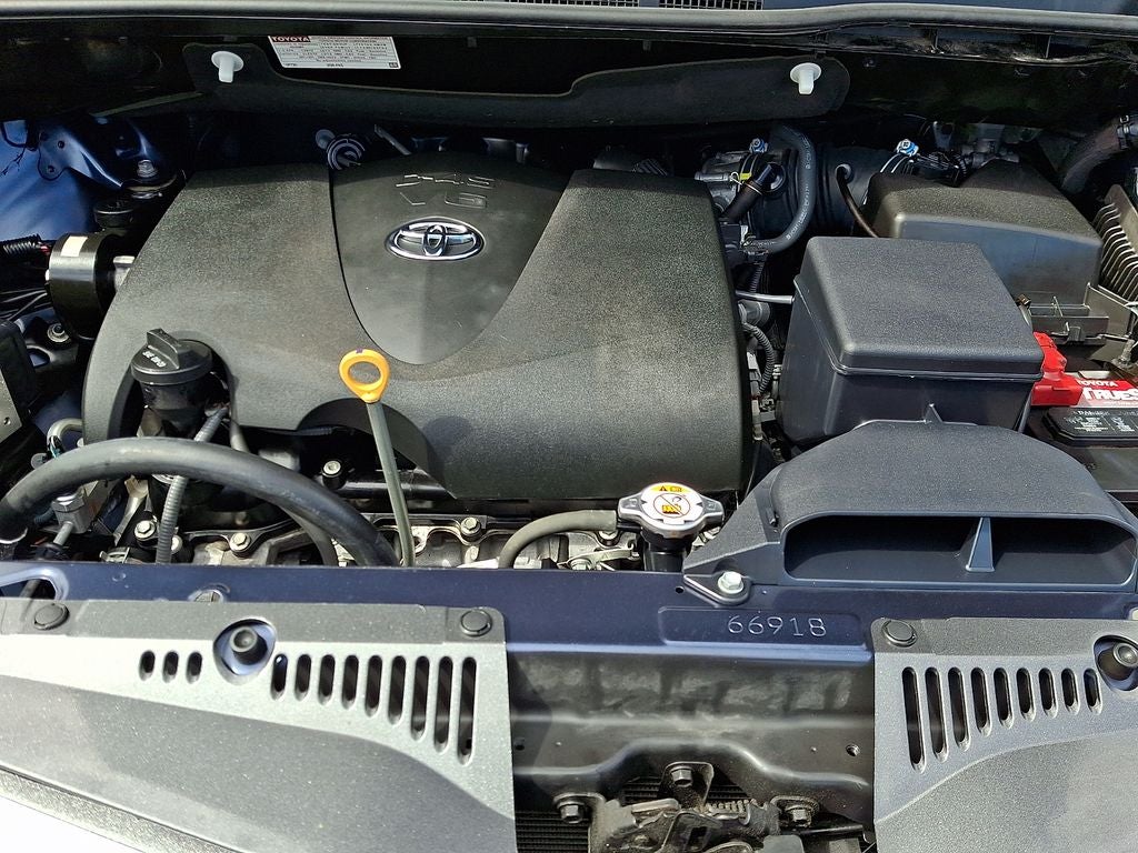 2020 Toyota Sienna XLE 7 Passenger