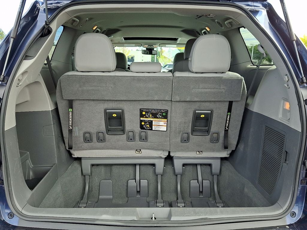 2020 Toyota Sienna XLE 7 Passenger