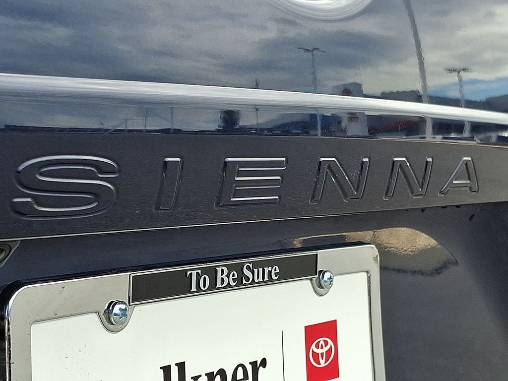 2020 Toyota Sienna XLE 7 Passenger