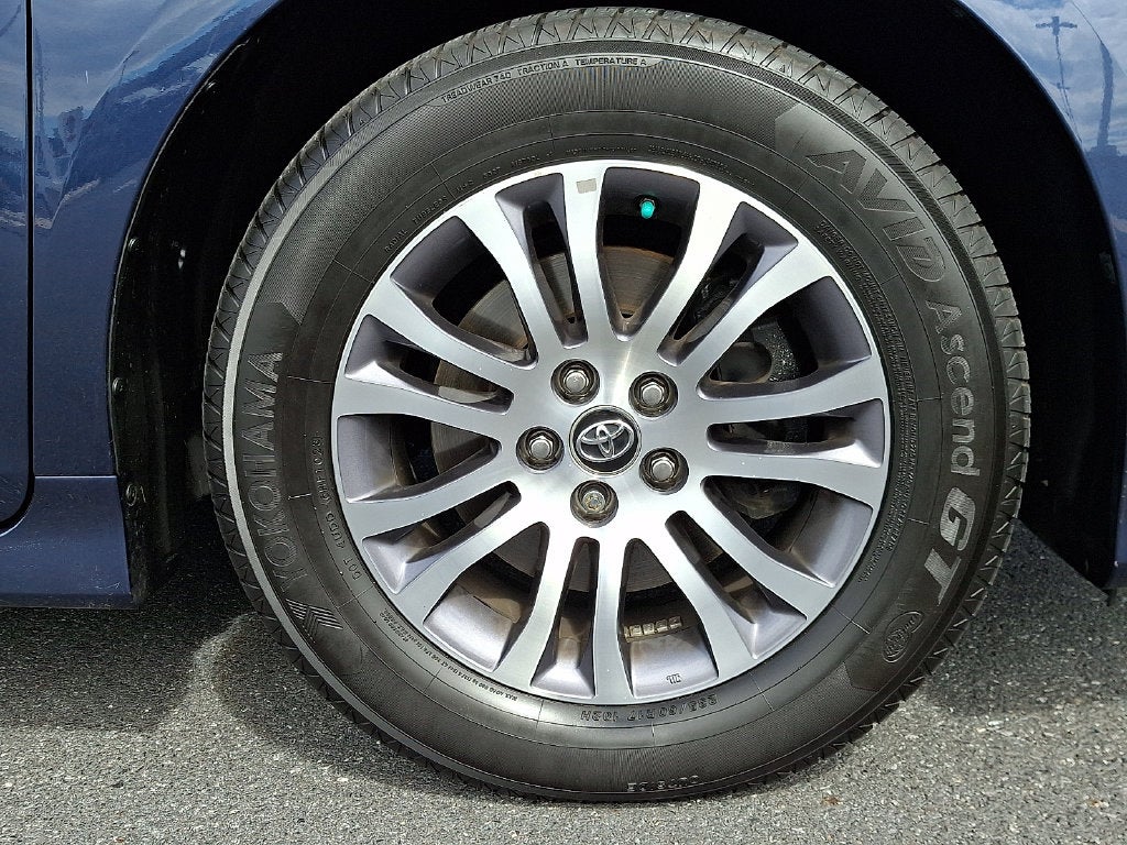 2020 Toyota Sienna XLE 7 Passenger