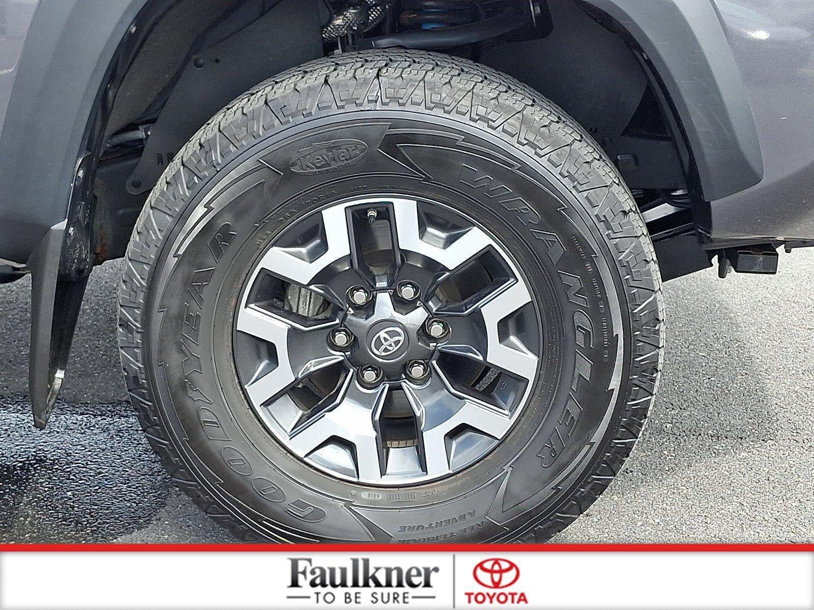2020 Toyota Tacoma 4WD 4WD TRD Off Road Double Cab 5' Bed V6 MT (Natl)