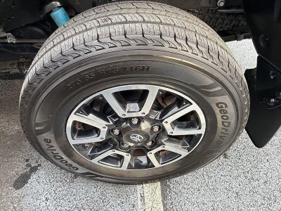 2018 Toyota Tundra 4WD 4WD Limited CrewMax 5.5' Bed 5.7L (Natl)