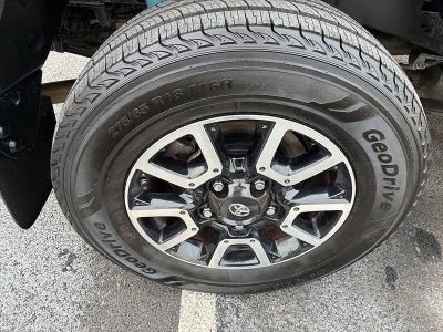2018 Toyota Tundra 4WD 4WD Limited CrewMax 5.5' Bed 5.7L (Natl)